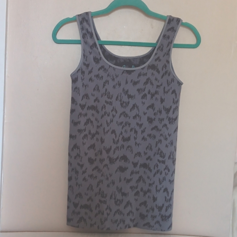 🩵Tees By Tina Grey Tank Top - Picture 2 of 4